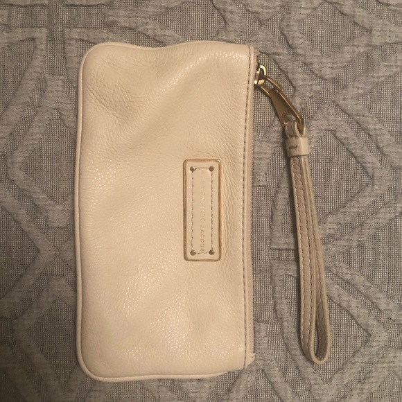 Marc Jacobs wristlet - Picture 2 of 4